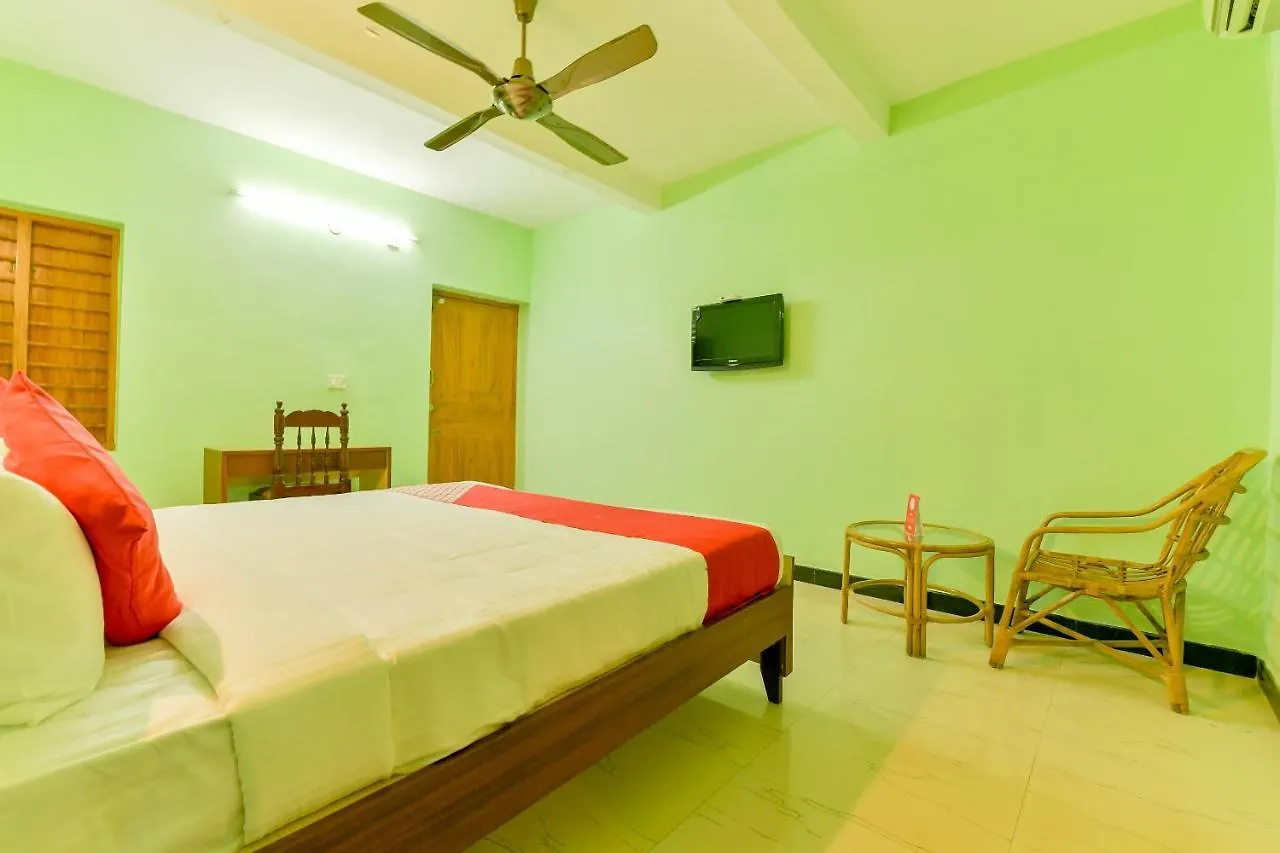 *** Hotel Oyo 14976 Ritu Beach Resort Alappuzha India