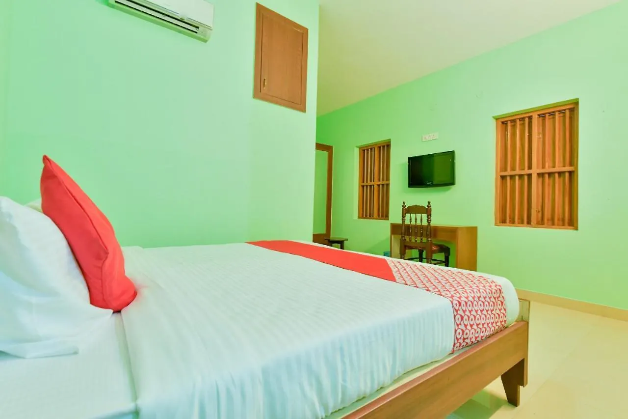 Oyo 14976 Ritu Beach Resort Alappuzha Hotel